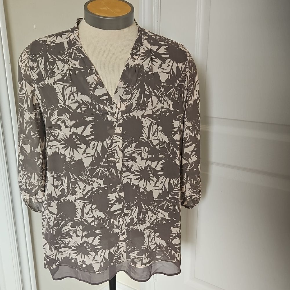Brown and Crwam Relaxed Blouse with 3/4 Sleeves